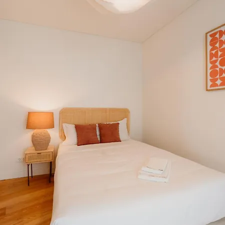 Meia Laranja - Nº 232 Rc Apartman *